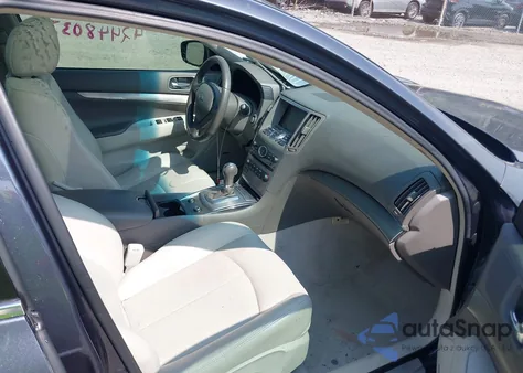 2011 Infiniti G37 Journey z USA, uszkodzony, nr VIN JN1CV6AP9BM305427